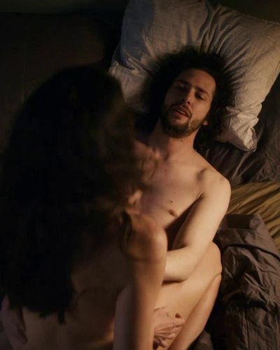 Beren Tuna seksi ifşa fotoğrafı 7 — Monogamish (2018)