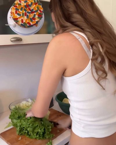 Berfu Yenenler seksi ifşa fotoğrafı 132