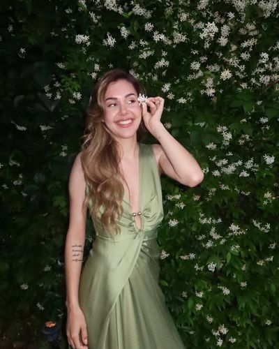 Berfu Yenenler seksi ifşa fotoğrafı 20