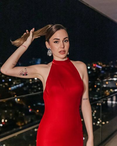 Berfu Yenenler seksi ifşa fotoğrafı 28