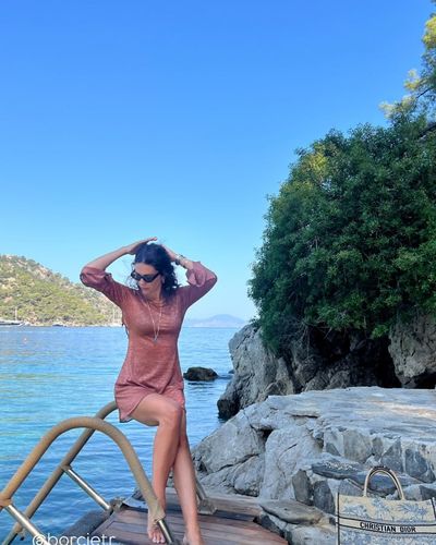 Bergüzar Korel seksi ifşa fotoğrafı 184