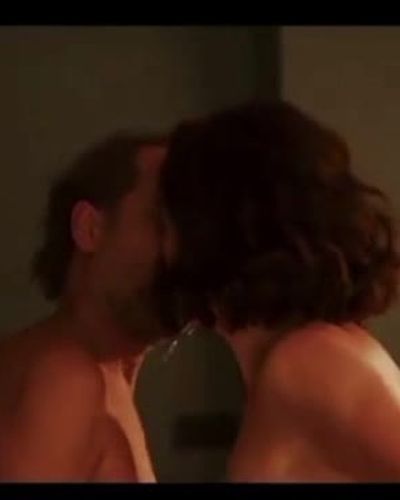 Bergüzar Korel seksi ifşa fotoğrafı 18 — On Saniye (2022)