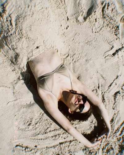 Beril Pozam seksi ifşa fotoğrafı 16
