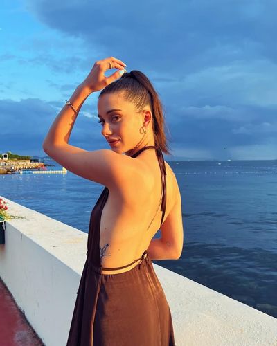 Beril Pozam seksi ifşa fotoğrafı 7