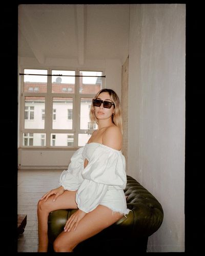 Berna Canbeldek seksi ifşa fotoğrafı 4