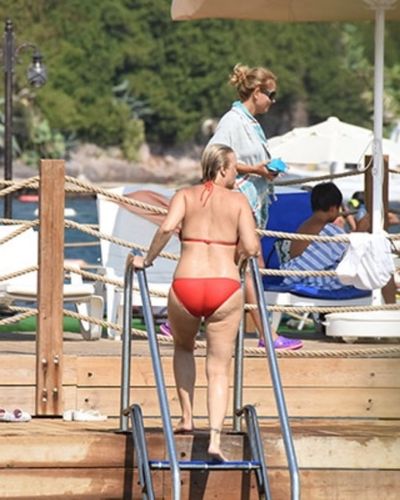 Berna Laçin seksi ifşa fotoğrafı 13