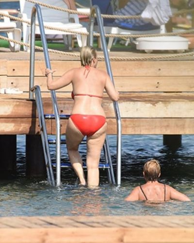 Berna Laçin seksi ifşa fotoğrafı 20