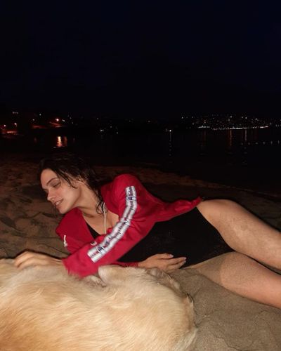 Beste Kökdemir seksi ifşa fotoğrafı 119