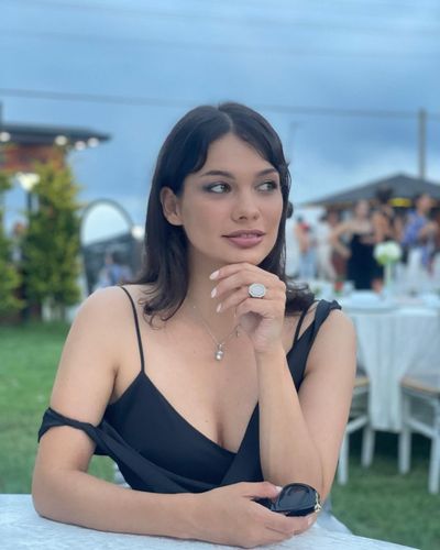 Beste Kökdemir seksi ifşa fotoğrafı 12