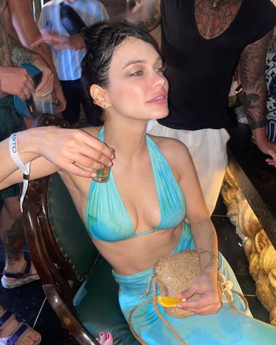 Beste Kökdemir seksi ifşa fotoğrafı 2
