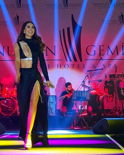 Betül Demir seksi ifşa fotoğrafı 86