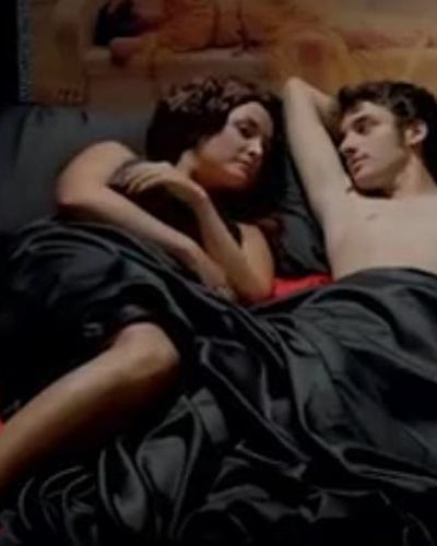 Betül Şahin seksi ifşa fotoğrafı 1 — Ay Büyürken Uyuyamam (2022)