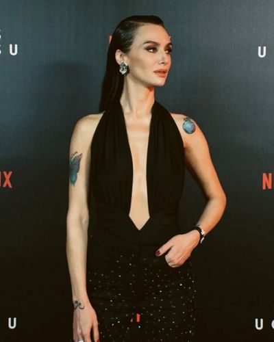 Birce Akalay seksi ifşa fotoğrafı 103