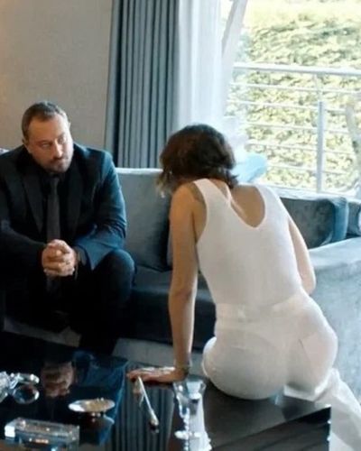 Birce Akalay seksi ifşa fotoğrafı 117