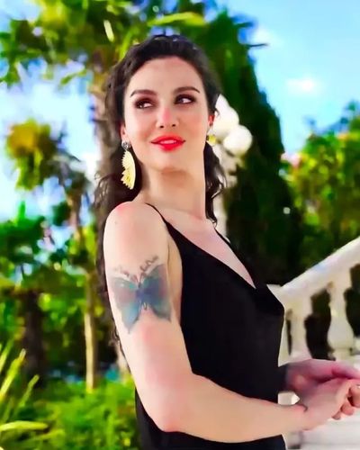 Birce Akalay seksi ifşa fotoğrafı 125