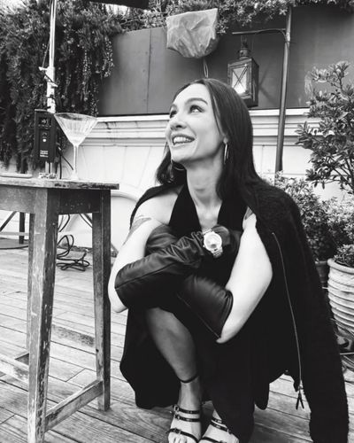 Birce Akalay seksi ifşa fotoğrafı 128