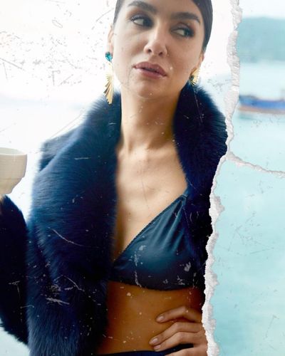 Birce Akalay seksi ifşa fotoğrafı 138