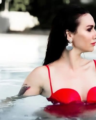 Birce Akalay seksi ifşa fotoğrafı 149