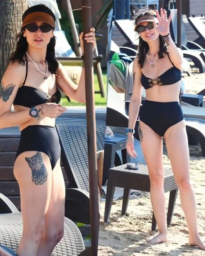 Birce Akalay seksi ifşa fotoğrafı 15