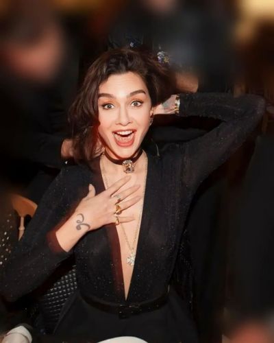 Birce Akalay seksi ifşa fotoğrafı 162