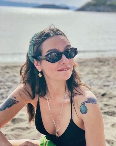 Birce Akalay seksi ifşa fotoğrafı 166