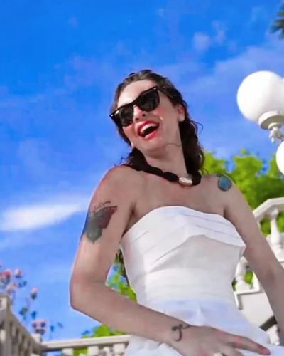 Birce Akalay seksi ifşa fotoğrafı 168