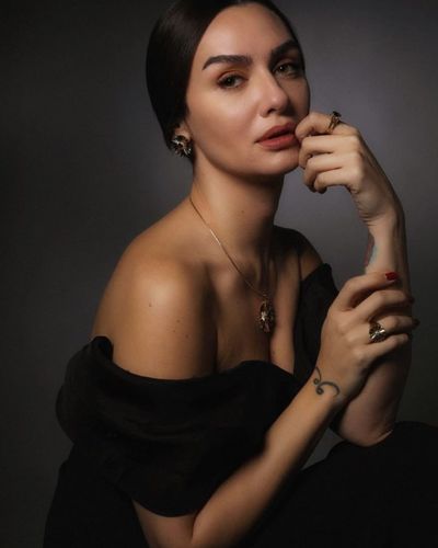 Birce Akalay seksi ifşa fotoğrafı 63139