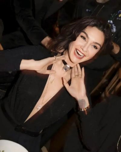 Birce Akalay seksi ifşa fotoğrafı 63133