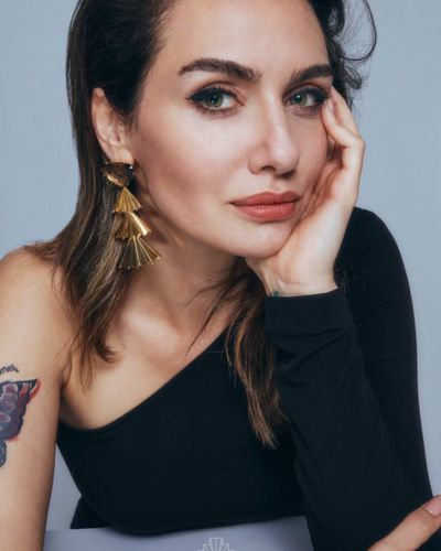 Birce Akalay seksi ifşa fotoğrafı 63132