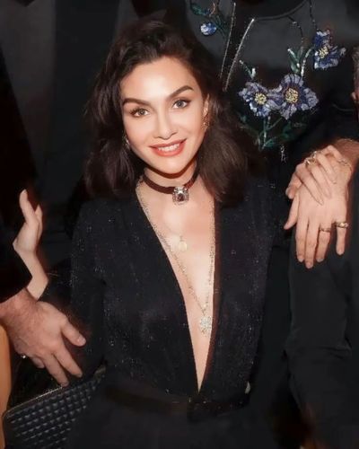 Birce Akalay seksi ifşa fotoğrafı 19