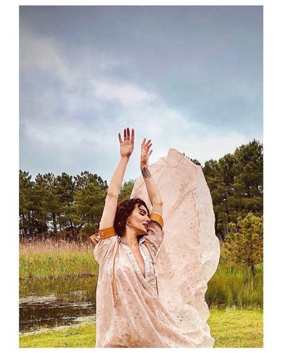 Birce Akalay seksi ifşa fotoğrafı 63098