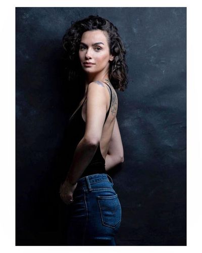 Birce Akalay seksi ifşa fotoğrafı 289