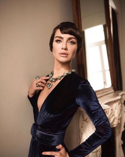 Birce Akalay seksi ifşa fotoğrafı 301
