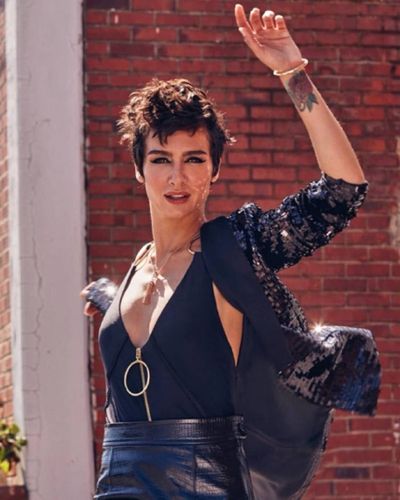 Birce Akalay seksi ifşa fotoğrafı 313