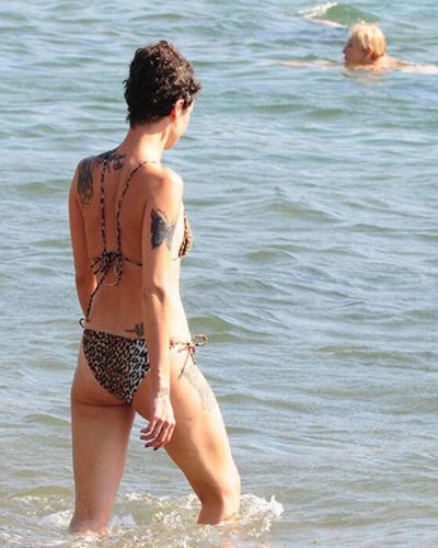 Birce Akalay seksi ifşa fotoğrafı 345