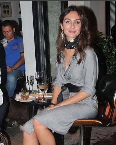 Birce Akalay seksi ifşa fotoğrafı 352