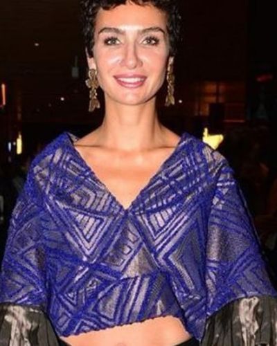 Birce Akalay seksi ifşa fotoğrafı 353