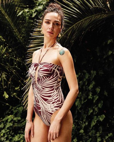 Birce Akalay seksi ifşa fotoğrafı 374