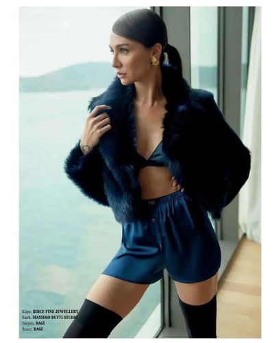 Birce Akalay seksi ifşa fotoğrafı 41