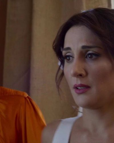 Boncuk Yılmaz seksi ifşa fotoğrafı 13 — Zeytin Ağacı (2022)