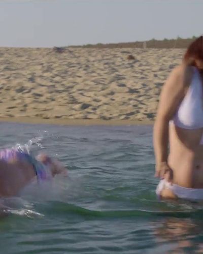 Boncuk Yılmaz seksi ifşa fotoğrafı 14 — Zeytin Ağacı (2022)