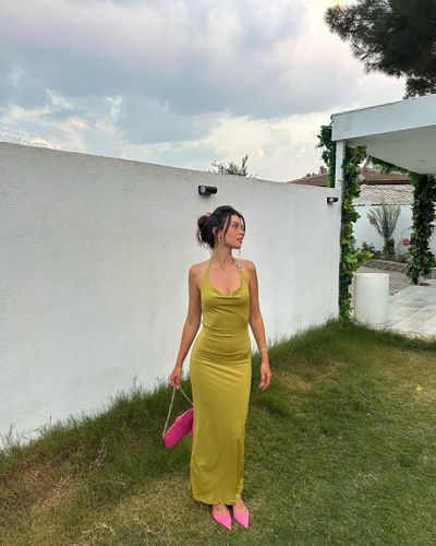 Buçe Buse Kahraman seksi ifşa fotoğrafı 100