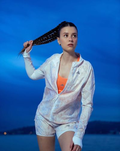 Buçe Buse Kahraman seksi ifşa fotoğrafı 143