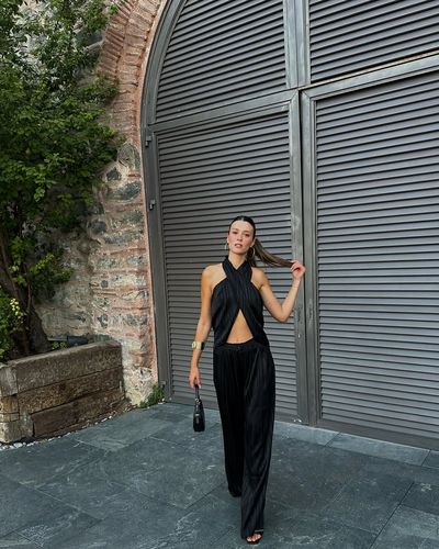 Buçe Buse Kahraman seksi ifşa fotoğrafı 36