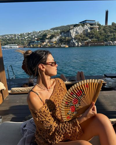 Buçe Buse Kahraman seksi ifşa fotoğrafı 55