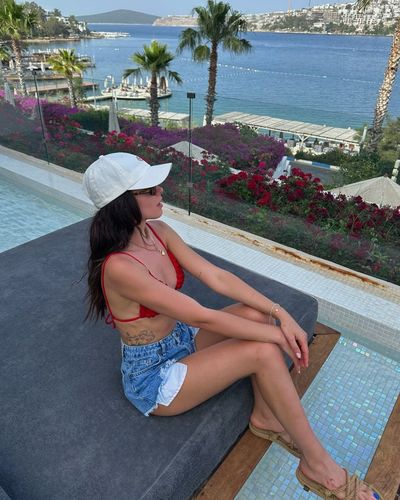 Buçe Buse Kahraman seksi ifşa fotoğrafı 62