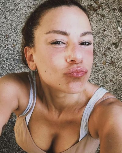 Burcu Bakdur seksi ifşa fotoğrafı 28