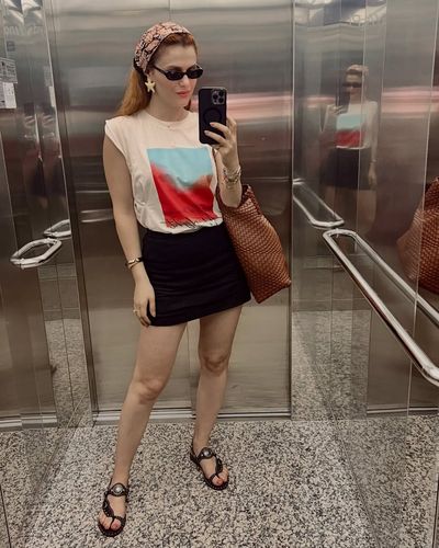 Burcu Cavar seksi ifşa fotoğrafı 24