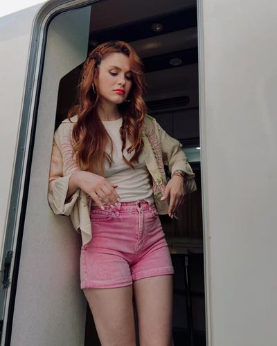Burcu Cavar seksi ifşa fotoğrafı 3