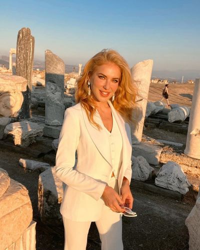 Burcu Esmersoy seksi ifşa fotoğrafı 127